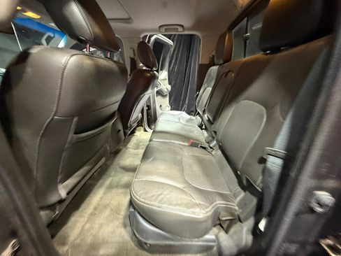 Used 2015 Nissan Frontier PRO-4X w/ Pro-4x Luxury Package image 17