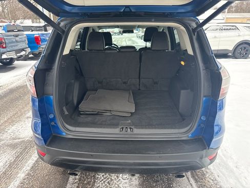 Used 2017 Ford Escape SE w/ Equipment Group 201A image 11