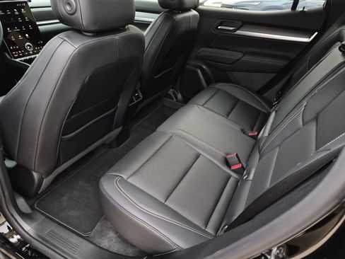 New 2026 GMC Terrain Elevation w/ Elevation Premium Package image 11