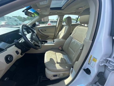 Used 2015 Ford Taurus SEL w/ Equipment Group 201A image 14