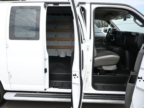 Used 2024 Chevrolet Express 2500 Work Van w/ Driver Convenience Package image 20