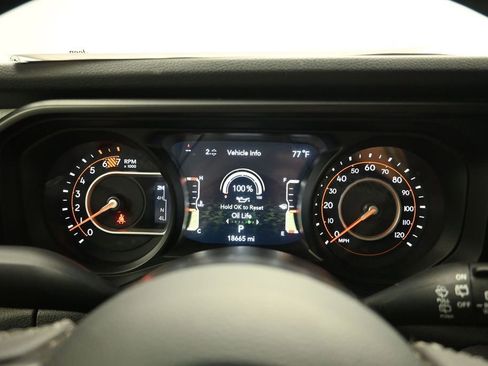 Used 2025 Jeep Wrangler Unlimited Sport AWD/4WD image 14