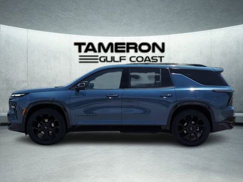 Used 2024 Chevrolet Traverse RS AWD/4WD image 2