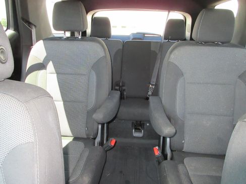 Certified 2022 Chevrolet Traverse LT w/ LPO, Floor Liner Package AWD/4WD image 10