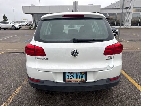 Used 2017 Volkswagen Tiguan S AWD/4WD image 6