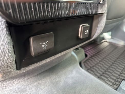 Used 2022 Jeep Grand Wagoneer Series II w/ Convenience Group III image 33