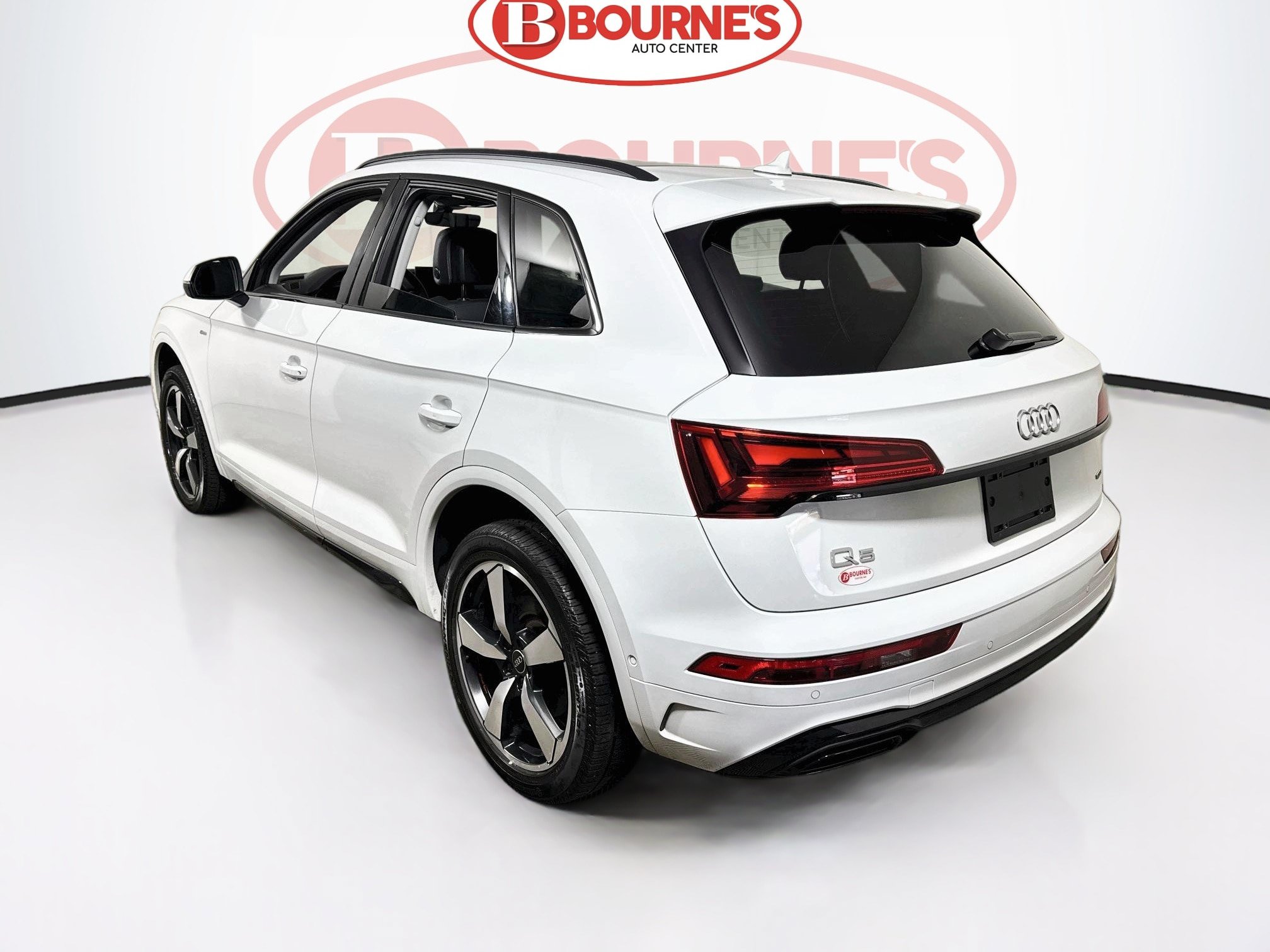 Used 2023 Audi Q5 2.0T Prestige w/ Prestige Package AWD/4WD image 9