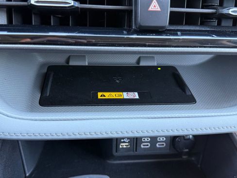 Used 2023 Toyota Highlander Limited image 19