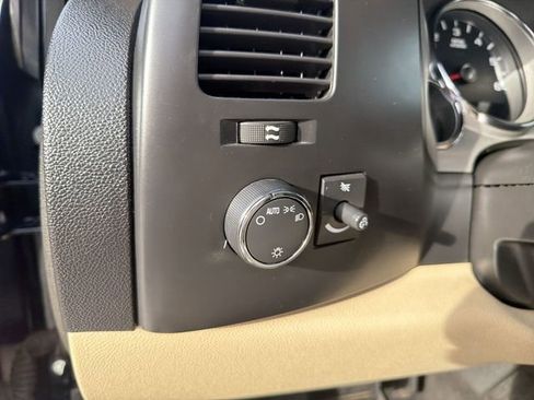 Used 2007 Chevrolet Silverado 2500 LT AWD/4WD image 11