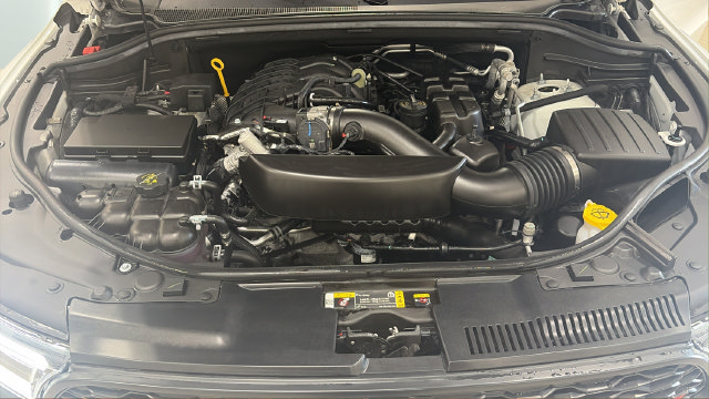 Used 2025 Dodge Durango GT AWD/4WD image 36