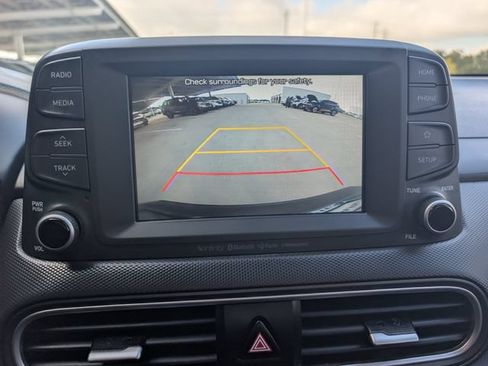 Used 2021 Hyundai Kona SEL Plus FWD image 16