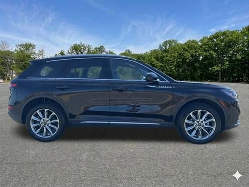 Used 2022 Lincoln Corsair AWD w/ Premium Package image 10