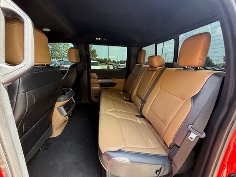 Used 2024 Ford F350 Lariat w/ Lariat Ultimate Package AWD/4WD image 35