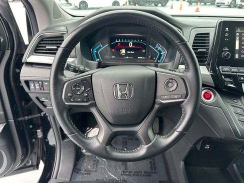 Used 2024 Honda Odyssey EX-L image 16