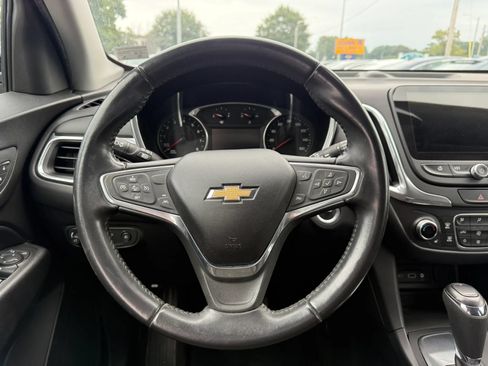 Used 2020 Chevrolet Equinox LT FWD image 9