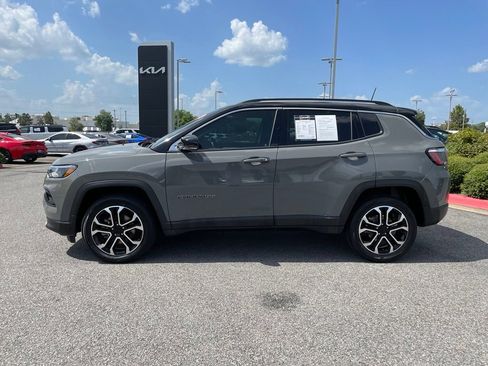 Used 2022 Jeep Compass Limited AWD/4WD image 4