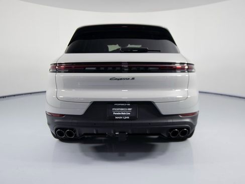 New 2026 Porsche Cayenne S image 6