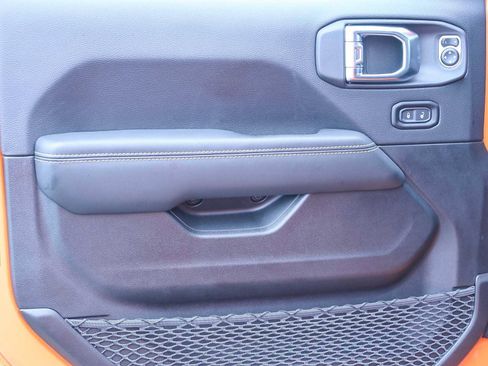 New 2025 Jeep Wrangler Unlimited Rubicon 392 image 26