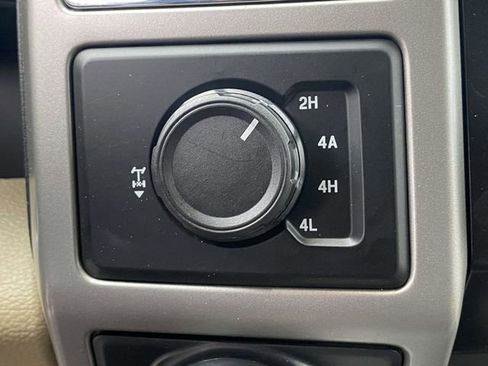 Used 2016 Ford F150 Lariat w/ Equipment Group 502A Luxury image 31