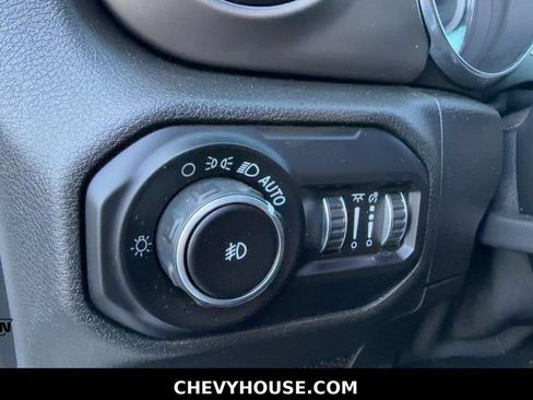 Used 2020 Jeep Wrangler Unlimited Sport AWD/4WD image 28