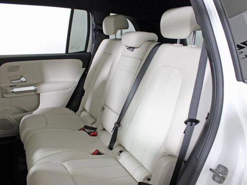 Certified 2024 Mercedes-Benz EQB 350 4MATIC SUV image 28