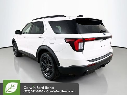 New 2026 Ford Explorer ST-Line w/ ST-Line Street Pack AWD/4WD image 5