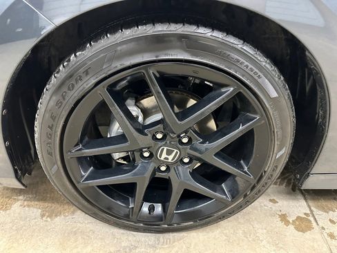 Used 2025 Honda Civic Sport image 30