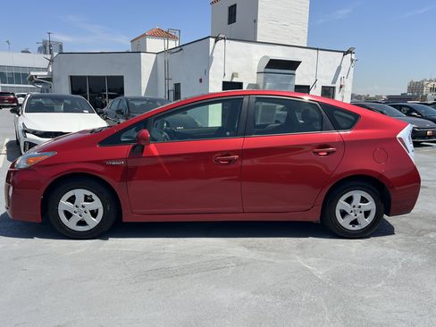 Used 2010 Toyota Prius FWD image 3
