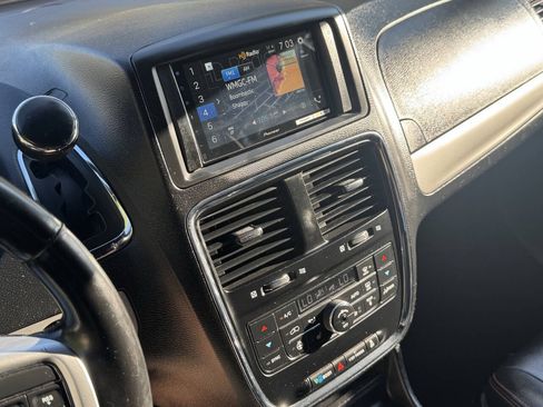 Used 2019 Dodge Grand Caravan GT FWD image 22