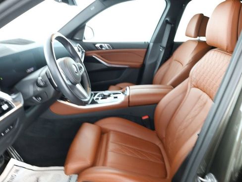 Used 2024 BMW X5 xDrive40i w/ M Sport Package image 21