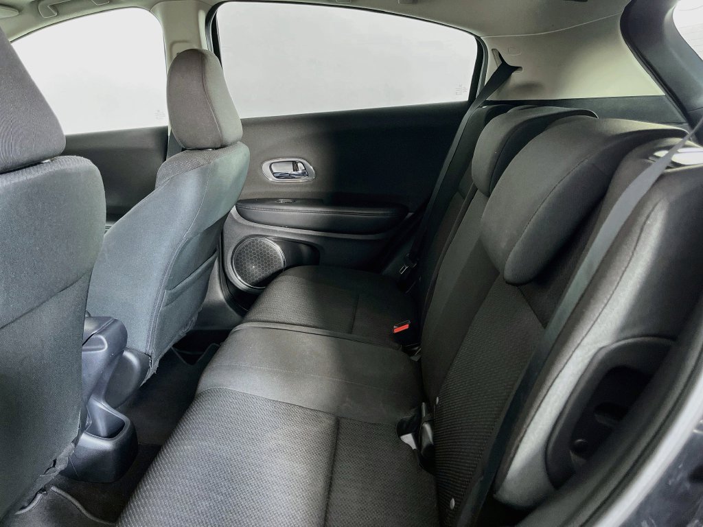 Used 2018 Honda HR-V EX image 31