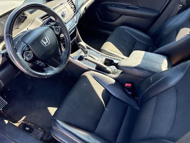 Used 2017 Honda Accord Sport image 9