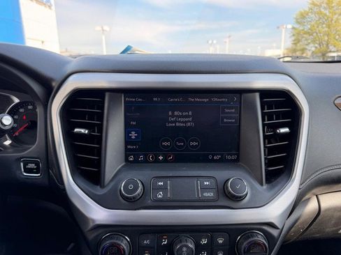 Used 2020 GMC Acadia SLE image 15