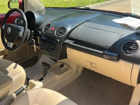 Used 2008 Volkswagen Beetle S FWD image 55