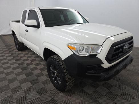 Used 2020 Toyota Tacoma SR image 2