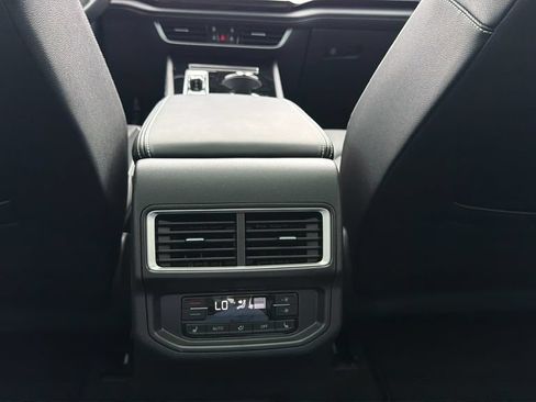 New 2026 Volkswagen Atlas SEL Premium R-Line AWD/4WD image 28