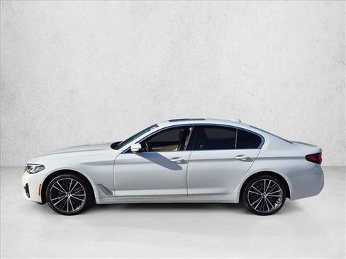 Used 2023 BMW 530i w/ Convenience Package RWD image 9