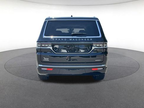 Certified 2022 Jeep Grand Wagoneer Series I AWD/4WD image 4