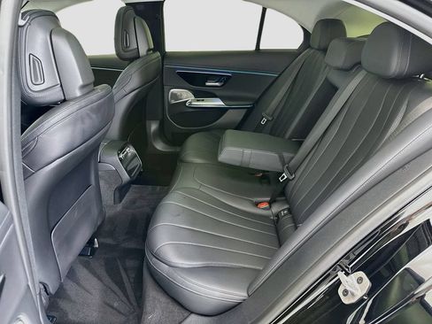 Used 2024 Mercedes-Benz E 350 4MATIC Sedan image 20