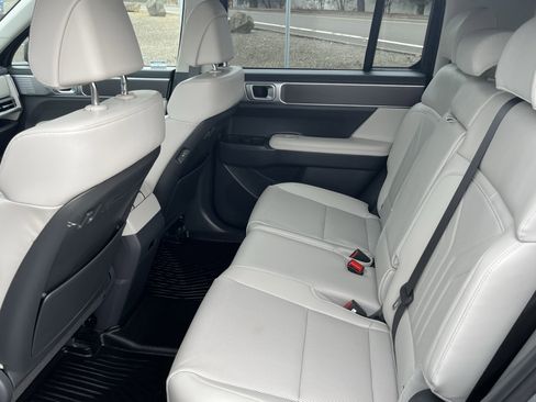 Certified 2025 Hyundai Santa Fe SEL image 14