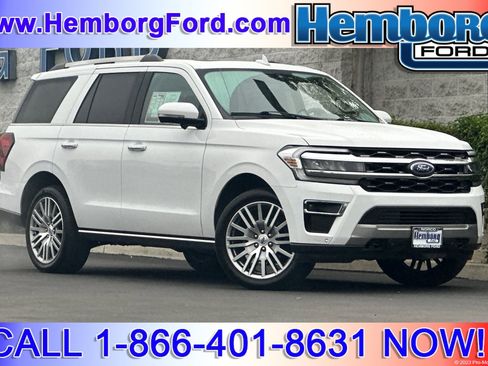 Used 2023 Ford Expedition Limited image 1