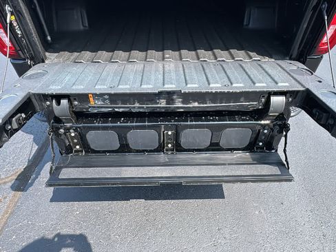 Certified 2025 GMC Sierra 1500 Denali AWD/4WD image 31