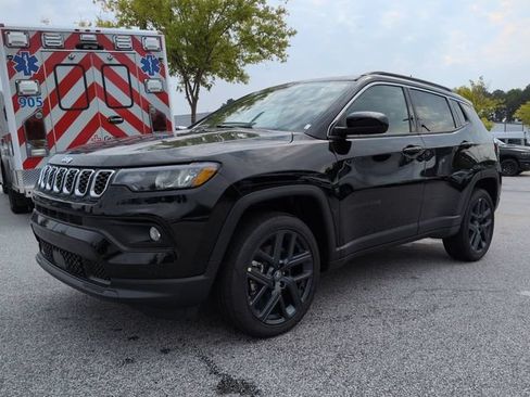 New 2026 Jeep Compass Latitude AWD/4WD image 7