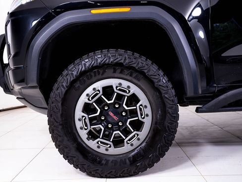 Used 2023 GMC Canyon AT4X w/ Edition 1 AWD/4WD image 10