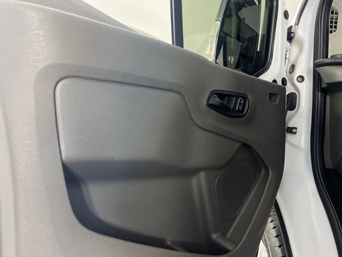 Used 2023 Ford Transit 350 XLT image 23