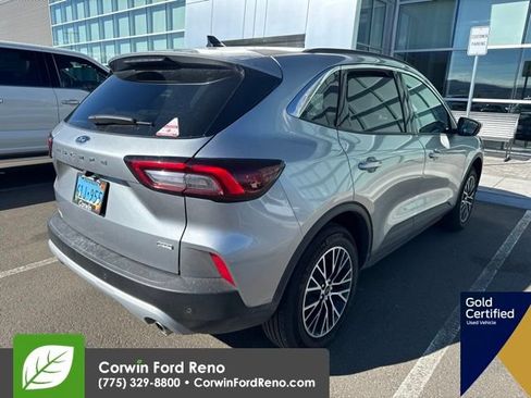 Certified 2024 Ford Escape SE FWD image 9