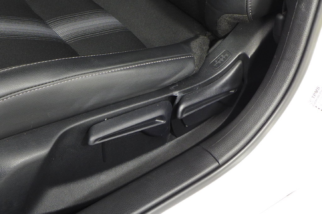 Used 2025 Honda Civic Sport image 22