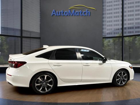 Used 2025 Honda Civic Sport Touring image 11