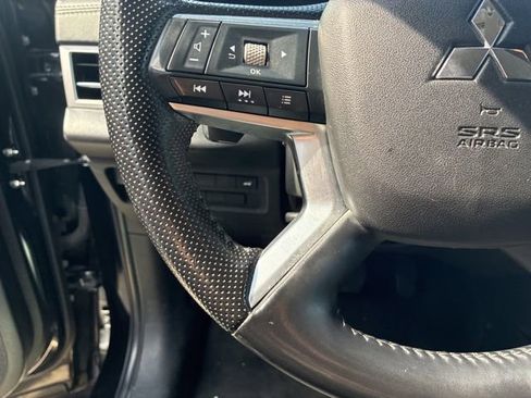 Used 2024 Mitsubishi Outlander SE FWD image 22