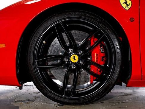 Used 2017 Ferrari 488 GTB image 17